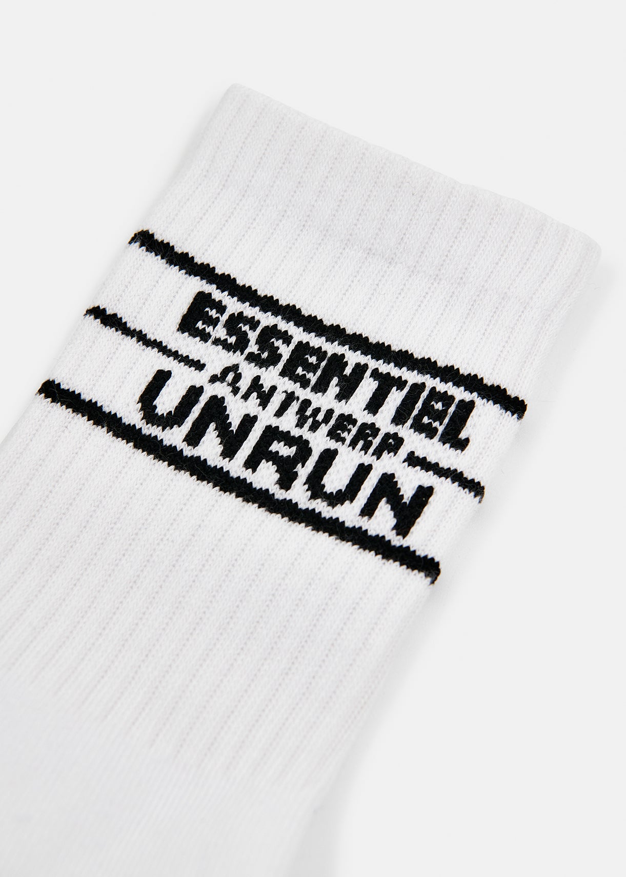 ESSENTIEL ANTWERP X UNRUN SOCKS